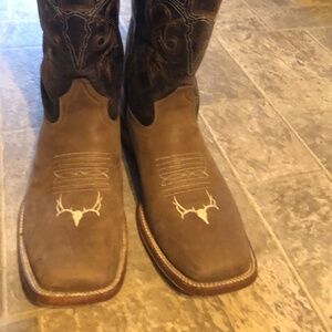 Men’s cowboy boots